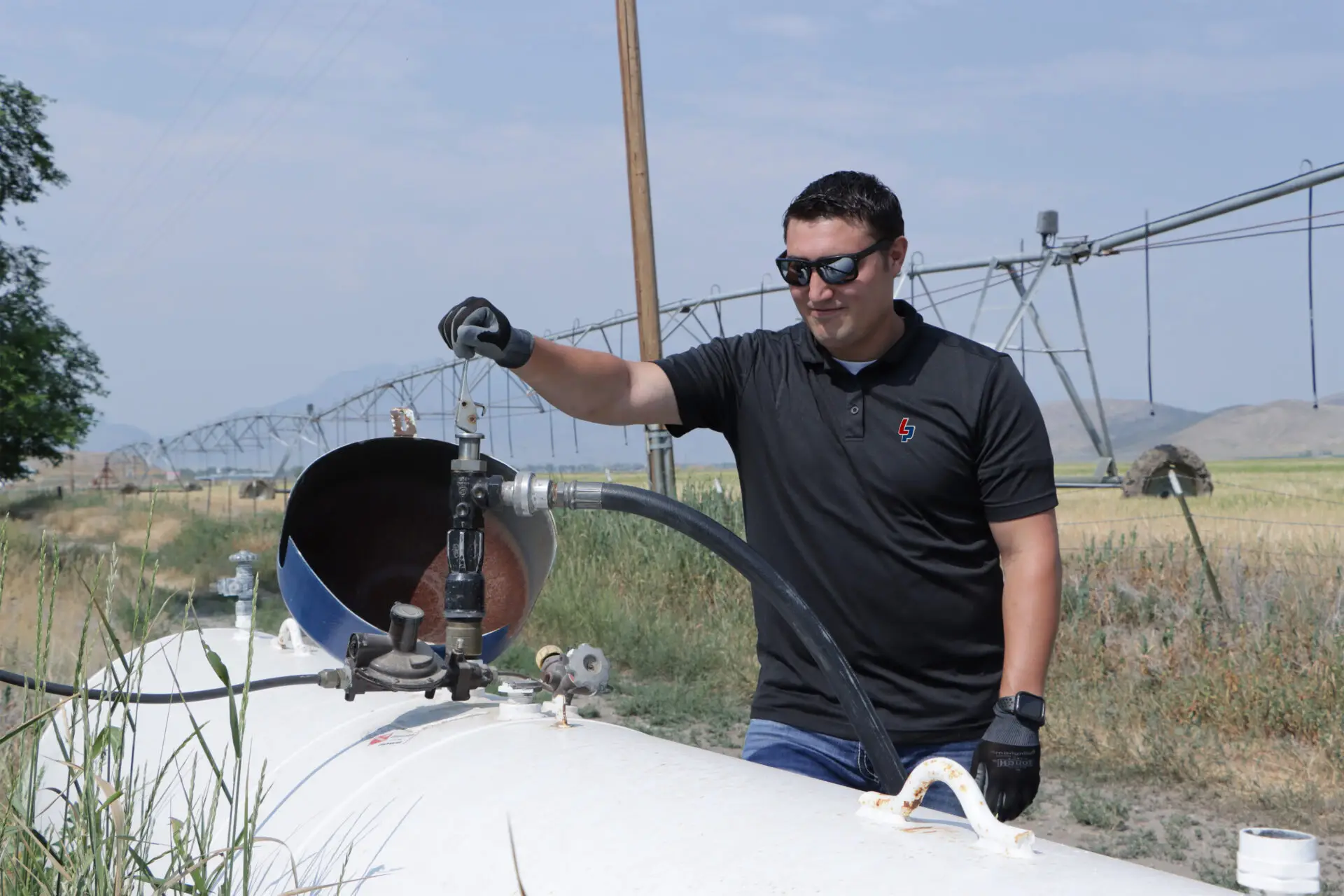 How Much Does Propane Weight? A Guide to Full Tank Calculations | LP Propane