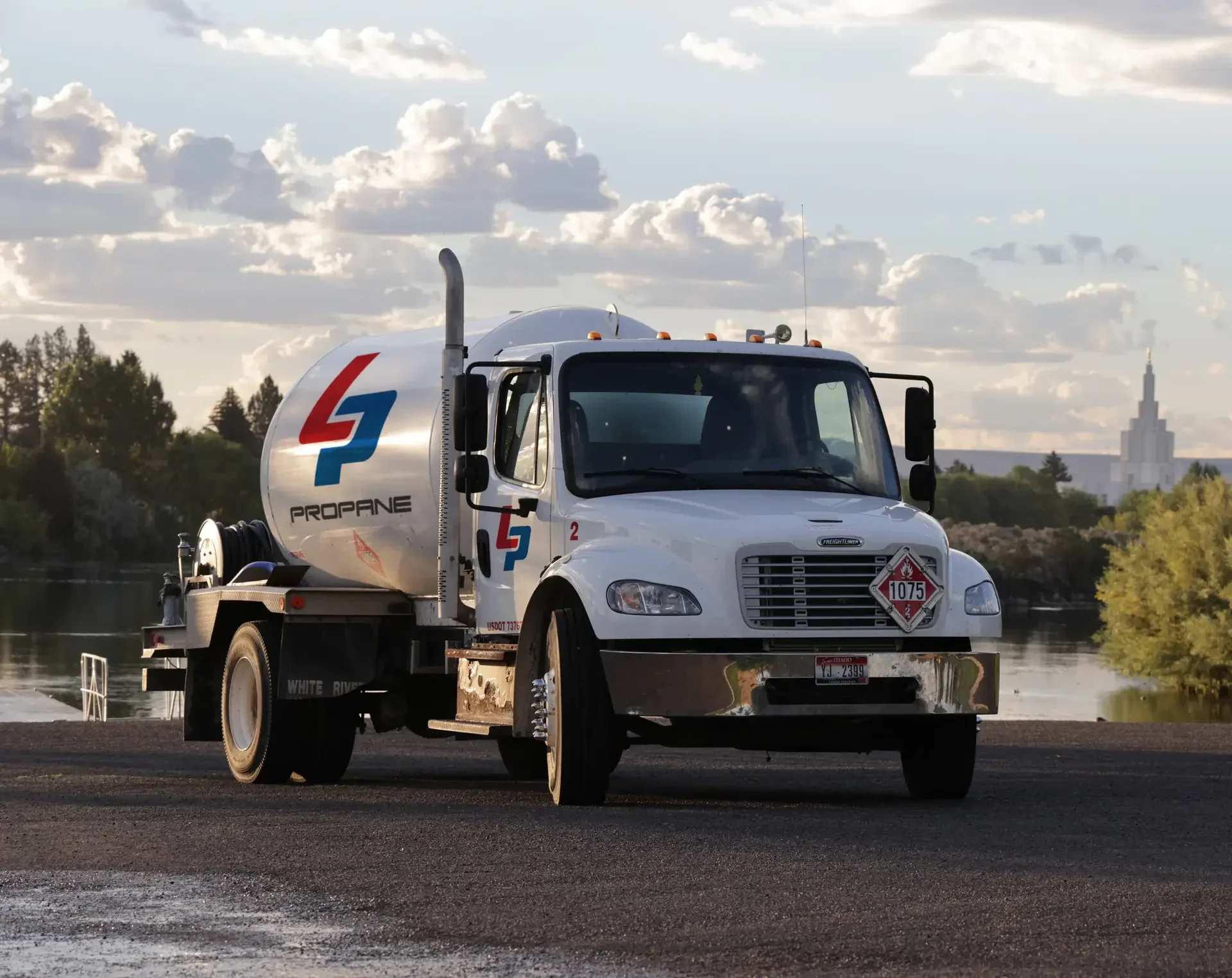 Propane Storage Tips for Extreme Weather (Heat, Cold, Hurricanes) | LP Propane